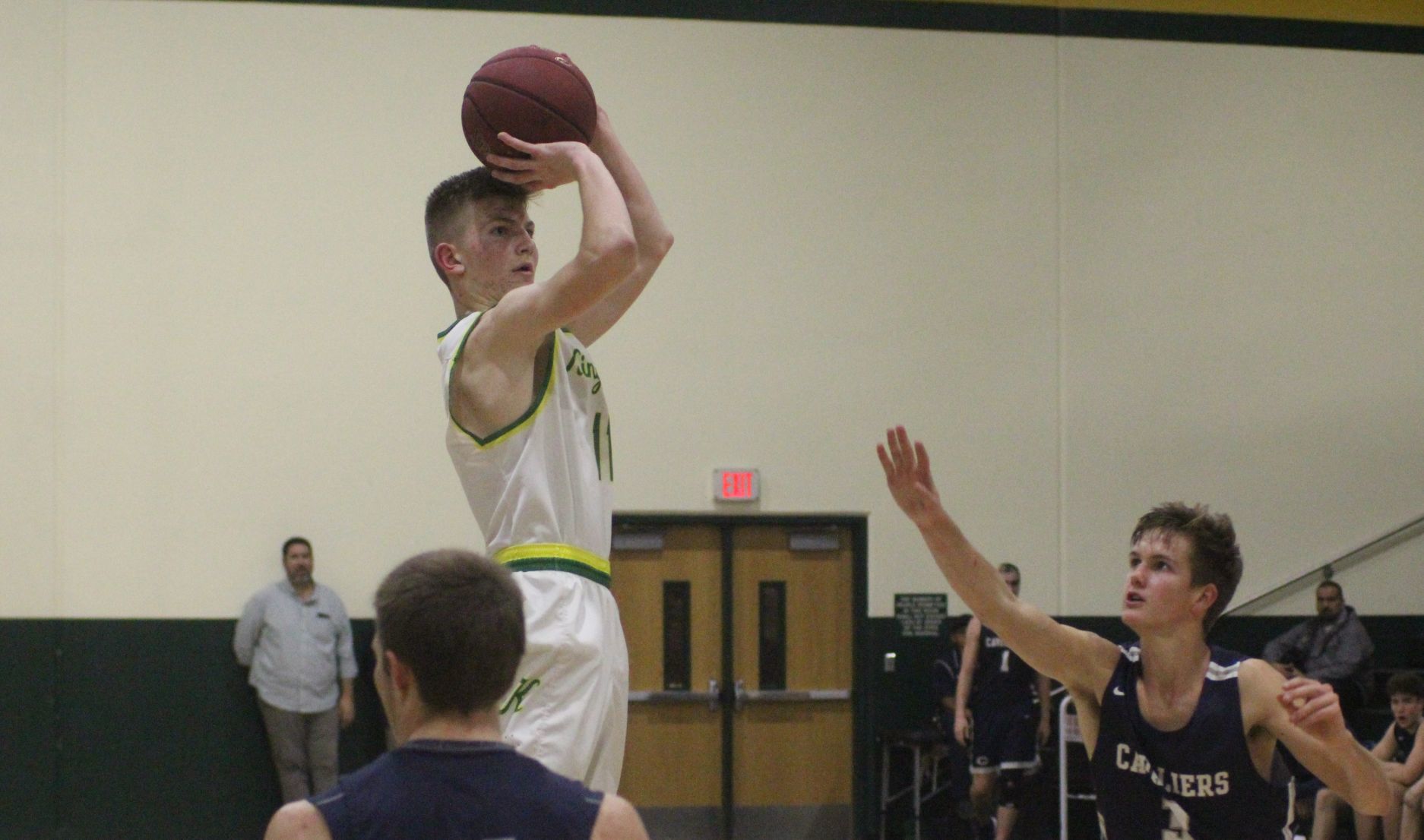 Kingsburg tops CVC